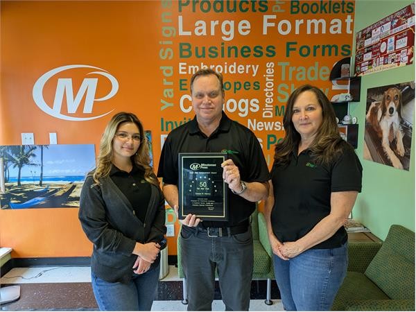 {Minuteman Press Franchise Owner Dennis Murray Celebrates Two Years, Talks Career Change to Printing Industry in Galveston, TX}
