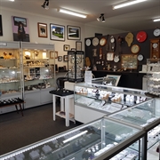 long-established jewellery retail repair - 2