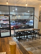 established restaurant pizza parlour - 3