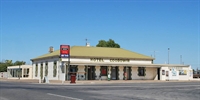 coobowie hotel lease profitable - 2