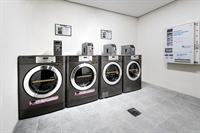 coin laundry altona 4963456 - 1