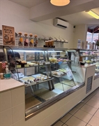 popular main street café - 3