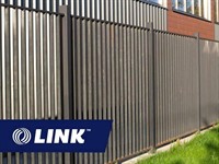 established scalable gate fencing - 1