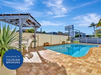 beachside accommodation complex six - 1