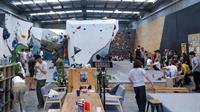 indoor climbing gym full - 3