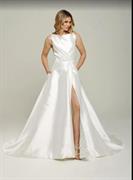 long-established bridal couture business - 1
