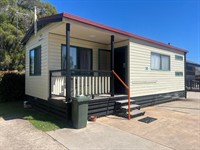 freehold caravan park for - 1