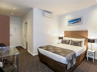 prestige location accomodation thriving - 3