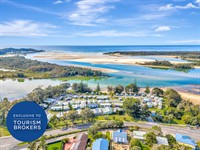 prime waterfront caravan park - 1