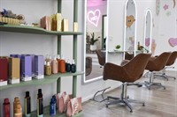 modern large-scale hair beauty - 2