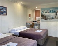 mid nsw coastal city - 1
