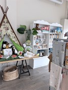 established baby maternity boutique - 1