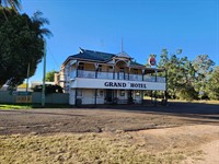 classic queensland pub motivated - 1