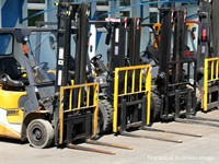 owners operated forklift hire - 1