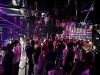 bespoke bar club one - 1