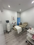 established laser skin clinic - 3