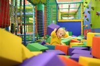 thriving indoor play centre - 3