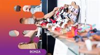35652 successful footwear retailer - 2