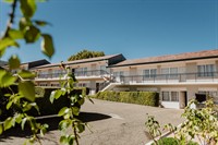 large 39 unit motel - 1