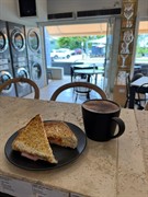 laundro lounge - 3