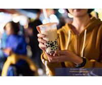 bubble tea kiosk busy - 1