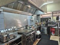 store cafe food truck - 3