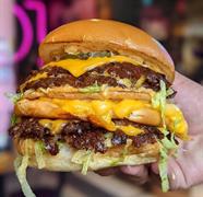 thriving burger cocktail venue - 1
