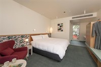 luxury boutique hotel for - 3