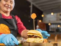 fully fitted burger qsr - 3