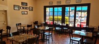busy restaurant broome strong - 1