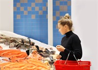 prime location seafood retail - 1