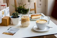 famous licensed café boronia - 3