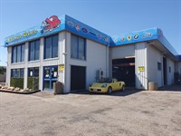 market leading automotive repair - 1