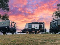 established caravan rv dealership - 1