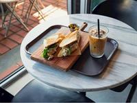 thriving cafe 754 p - 3