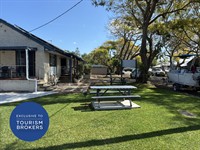 boutique freehold motel manageable - 1