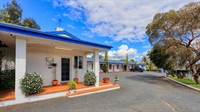 motel serviced apartments leasehold - 1
