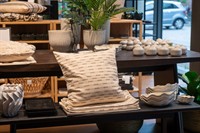 reputable toy homeware wholesaler - 1