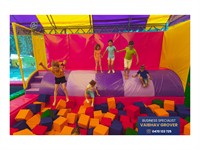 croc's playcentre with muffin - 1