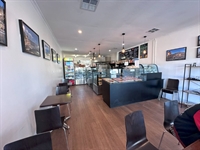 under offer 5day bakery - 1