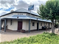 old mundulla hotel freehold - 1