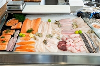well-established seafood retailer premium - 1
