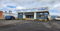 thriving screens awnings business - 1
