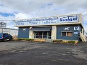 thriving screens awnings business