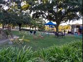 busy lakeside cafe a