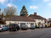 hampshire free-of-tie pub on