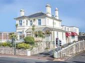 well presented fifteen bedroom