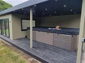 independent hot tub pool