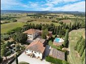 17th century hamlet tuscany