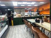 immaculate spacious pizza shop